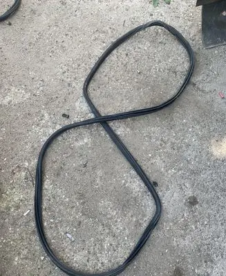Infiniti QX60 L50 Rubber seal rear door 