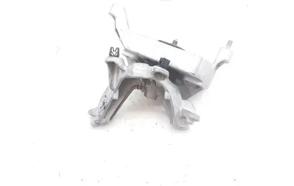 Dacia Sandero III Gearbox mounting bracket 112535643R