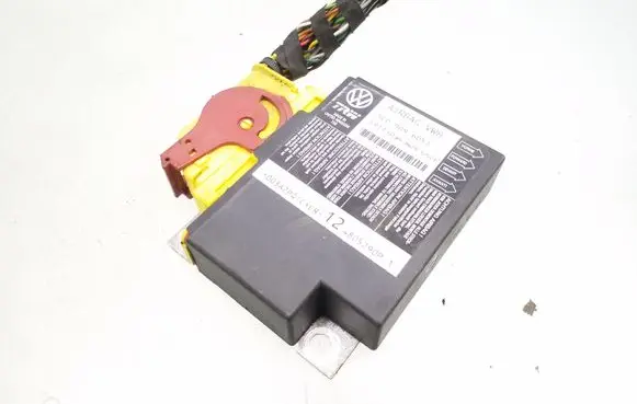 Volkswagen PASSAT B6 Airbag control unit/module 3C0909605J