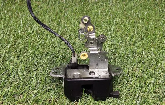 Chevrolet Aveo Tailgate/trunk/boot lock/catch/latch 