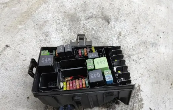 Skoda Octavia Mk3 (5E) Fuse module 5Q0907361B