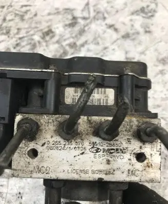 Hyundai Santa Fe ABS Pump 0265950525