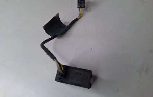 BMW X3 E83 AUX in-socket connector 6930561