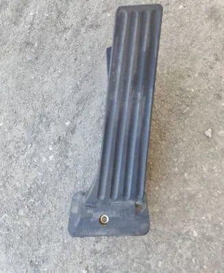 BMW 5 G30 G31 Accelerator throttle pedal 6859999 21490710