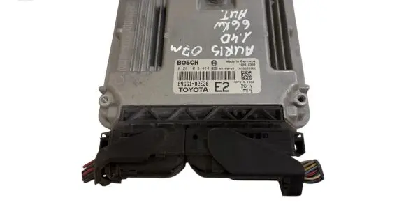 Toyota Auris 150 Engine control unit/module 8966102E20 1039S23302 0281013414
