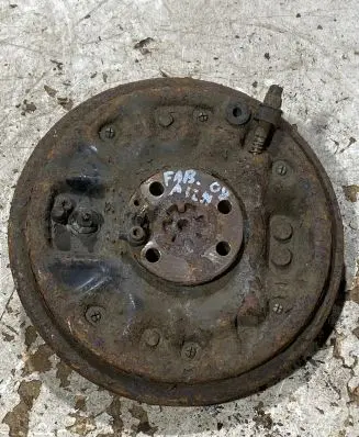 Skoda Fabia Mk2 (5J) Rear wheel hub spindle/knuckle 