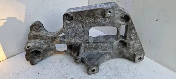 Volkswagen Golf V Engine mounting bracket 06f903143f