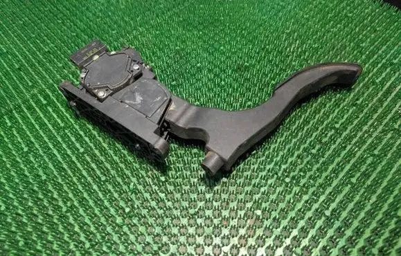 Volkswagen Bora Accelerator throttle pedal 0281002378 6Q1721503D 387407242YB3