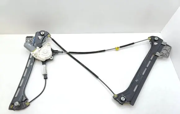 Mercedes-Benz E C207 W207 Front door window regulator with motor A2078200642