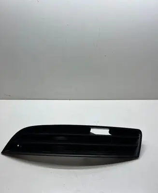 Volkswagen PASSAT B6 Front bumper lower grill 3C0853665