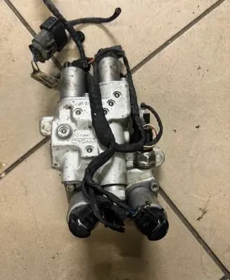 BMW 7 F01 F02 F03 F04 Air suspension compressor 10641010 772180E