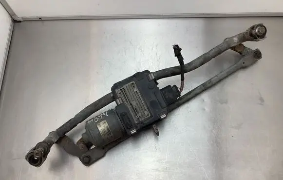 Audi A3 S3 8P Front wiper linkage and motor 0390241719 8P1955119A 0306032