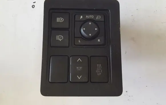 Toyota Land Cruiser (J150) Tailgate/trunk/boot open switch 