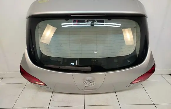 Opel Astra J Tailgate/trunk/boot lid 42R25