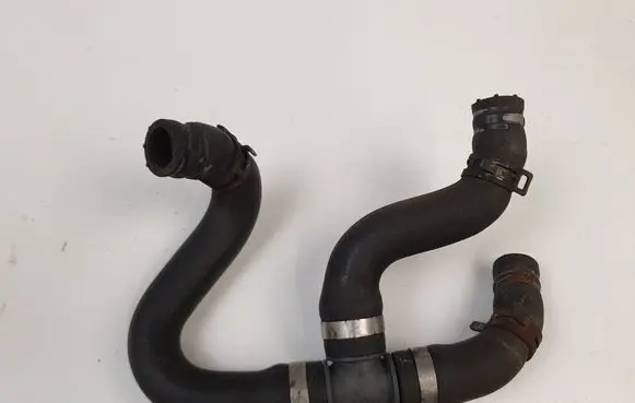 Mercedes-Benz Vito Viano W639 Engine coolant pipe/hose