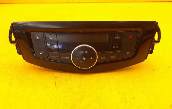 Nissan NP300 Climate control unit 275004KD1A