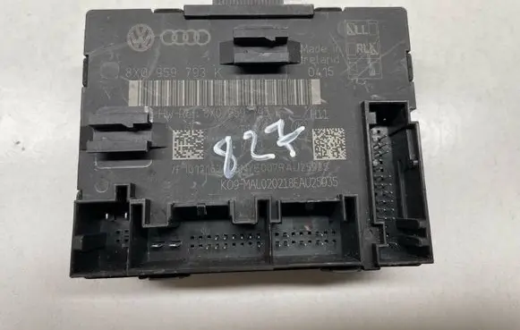 Volkswagen Touareg II Door control unit/module 8X0959793K