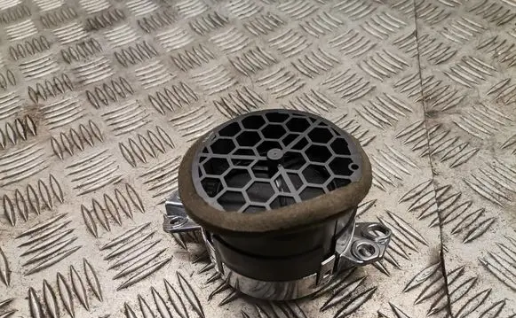Jeep Patriot Dash center air vent grill