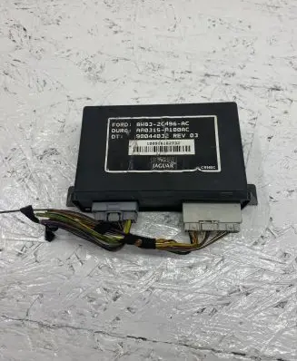 Jaguar XF X250 Hand brake control module 8W832C496