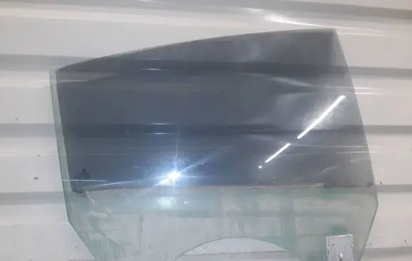 Volkswagen PASSAT CC Rear door window glass 