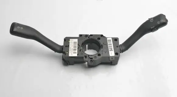 Skoda Octavia Mk2 (1Z) Wiper turn signal indicator stalk/switch
