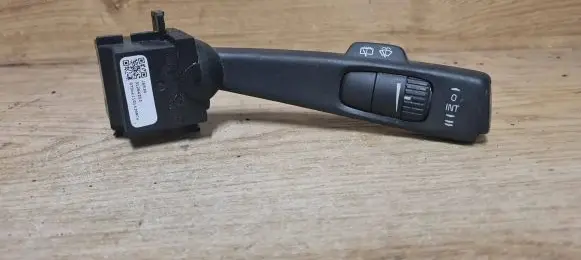 Volvo V70 Wiper control stalk 31264353