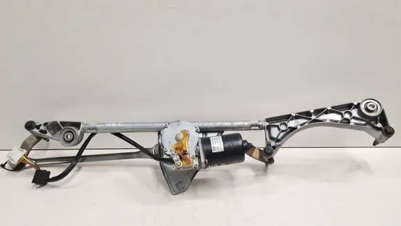Mercedes-Benz C W203 Front wiper linkage and motor 404518 A2038200342 179631