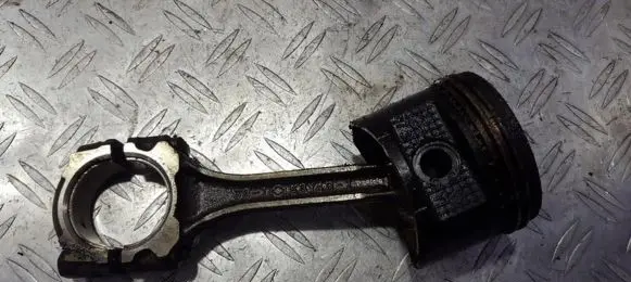 Nissan Sunny Piston with connecting rod