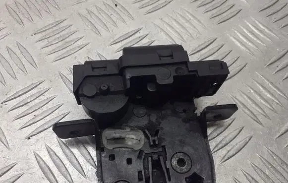 Renault Twingo II Engine bonnet/hood lock/latch loop/hook 8200747429B