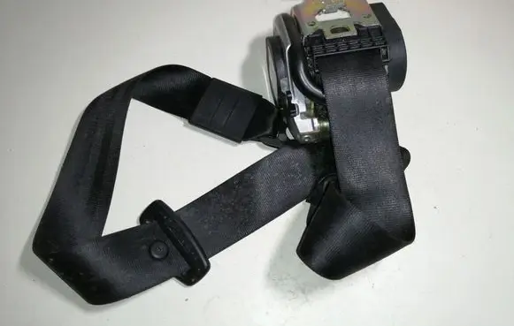 Audi A4 S4 B7 8E 8H Front seatbelt 560788401 4F0857705