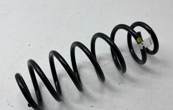 Jeep Grand Cherokee WL Front coil spring 68375158AB 5158AB