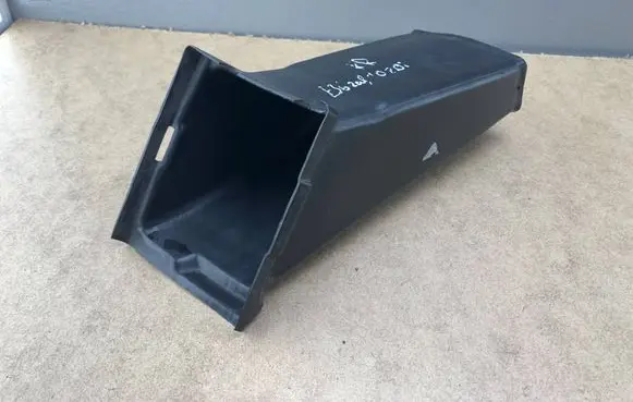 BMW 3 E36 Air intake duct part 8156251 51718156251