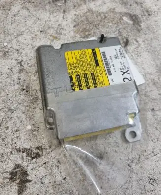 Toyota Avensis T250 Airbag control unit/module 8917005220