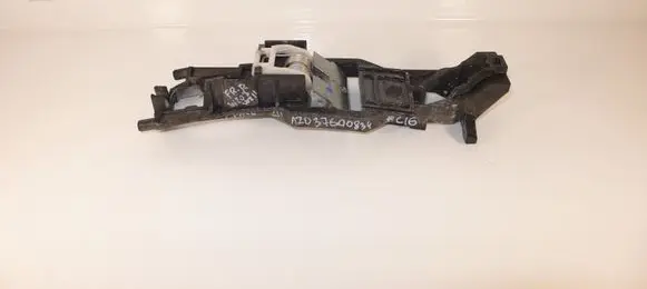 Mercedes-Benz C W203 Front door exterior handle/bracket 2037600834