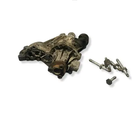 Volkswagen Golf III Water pump 037121013A