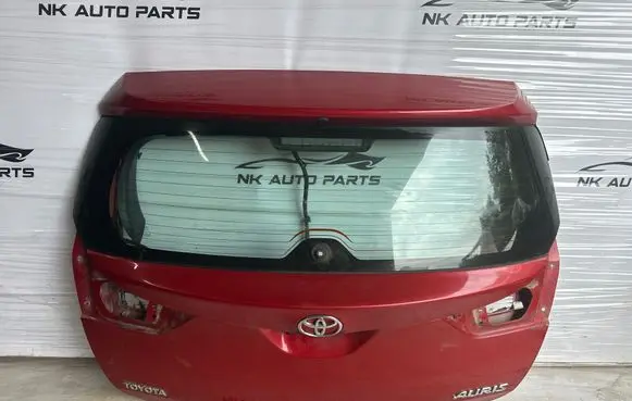 Toyota Auris E180 Tailgate/trunk/boot lid