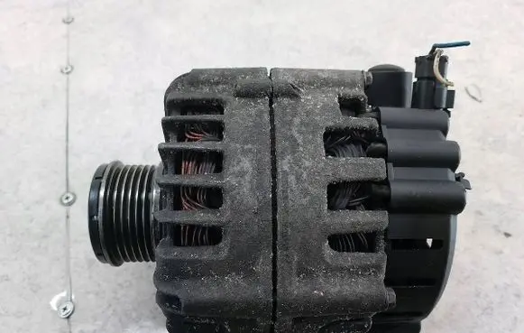 Citroen C5 Generator/alternator 9661544880