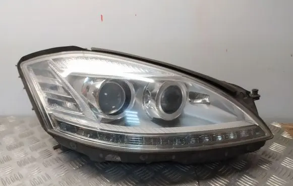 Mercedes-Benz S W221 Headlight/headlamp A2218206659