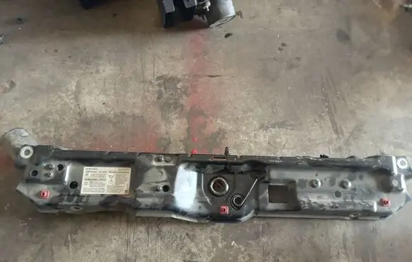 Opel Corsa C Top upper radiator support slam panel 13173401
