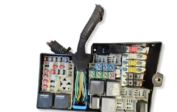 Opel Astra G Fuse box set 3M5T14A067BC 11709709 518804109