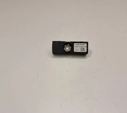 Jaguar F-Type Aerial antenna amplifier BJ3218K891AA