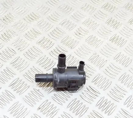 BMW i8 Turbo solenoid valve 7377500