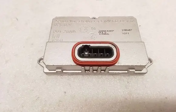 Mercedes-Benz E W211 Headlight ballast module Xenon 5DV00829000