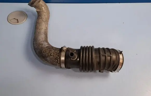 Nissan X-Trail T30 Intercooler hose/pipe 14460BN310