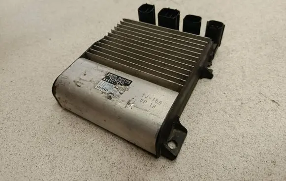 Toyota Land Cruiser (J200) Fuel injection control unit/module 8987120080 131000
