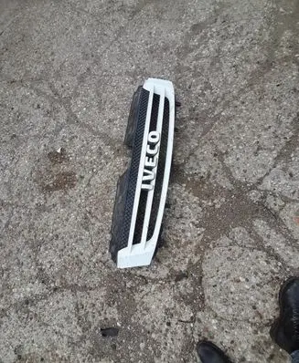 Iveco Daily 35 - 40.10 Front bumper upper radiator grill