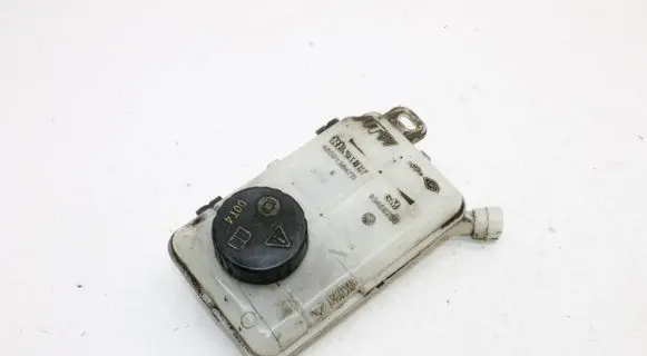 Nissan NV300 Brake fluid reservoir 460913647R