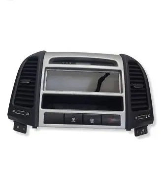 Hyundai Santa Fe Dash center air vent grill 