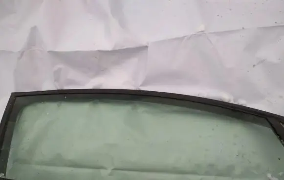 Citroen C4 I Front door window glass four-door