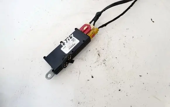 Volvo V50 Antenna control unit 8673493 13002100